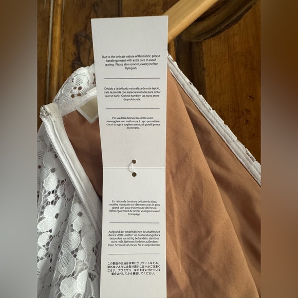 NWT Michael Kors Feminine White Lace Keyhole Dress Delicate Puff Sleeves Sz 12 - Picture 8 of 15